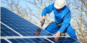 Installation Maintenance Panneaux Solaires Photovoltaïques à Saint-Etienne-les-Orgues